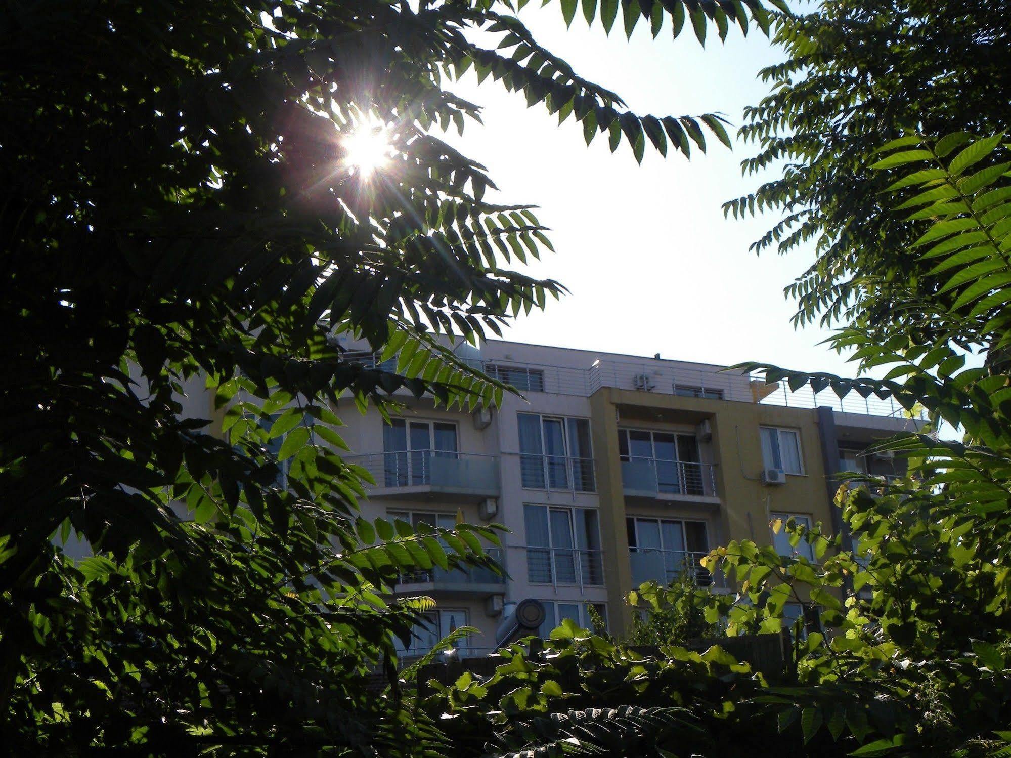 אובזור Apartcomplex New Tawn מראה חיצוני תמונה